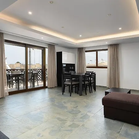 Elegance W/ Balcony & Pool By Lovelystay * 알부페이라